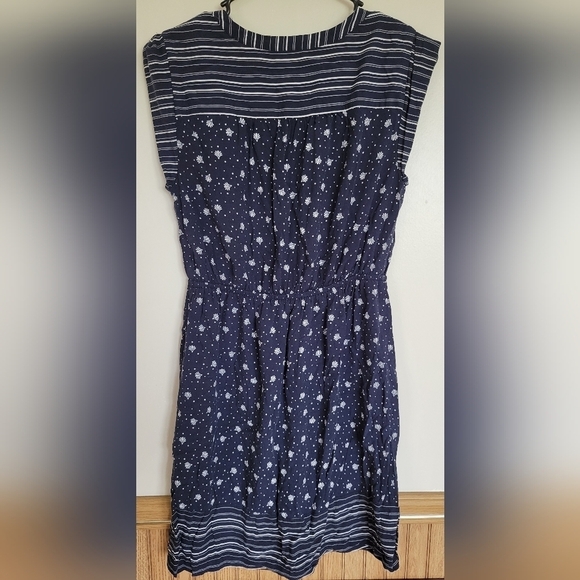 Loft Outlet Women's Navy Blue and White Button-Up Dress Size Small Petite - Picture 2 of 6
